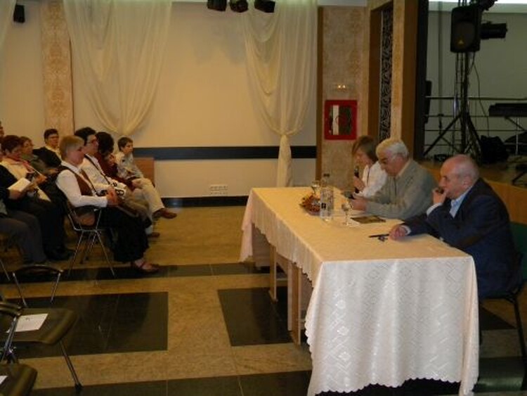 <em>Hír szerkesztése</em> Száraz köd