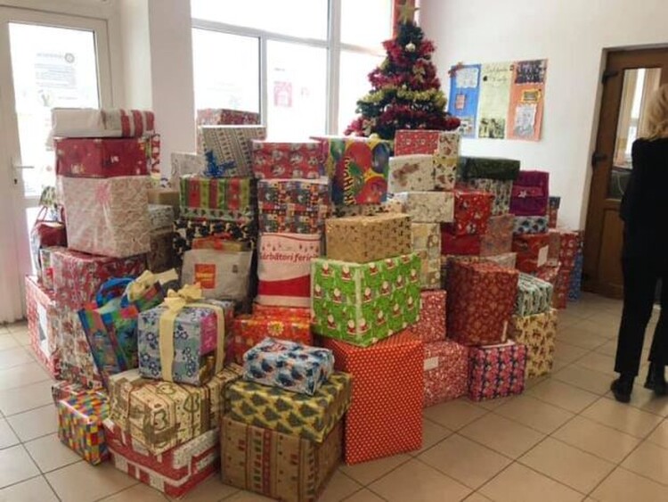 <em>Hír szerkesztése</em> Karácsonyvárás az Aurel Vlaicu Általános Iskolában