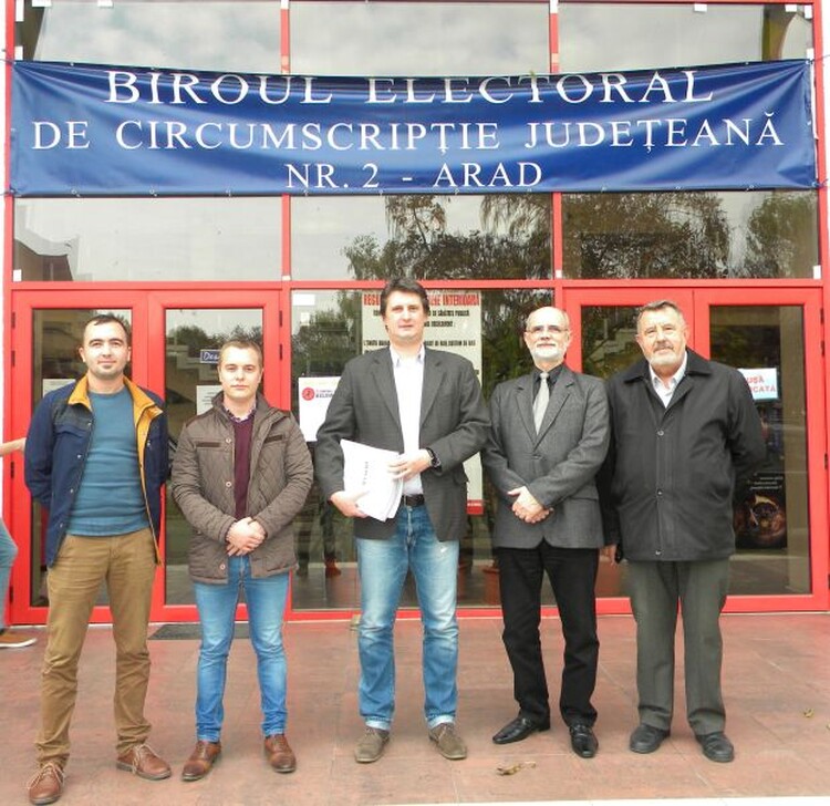 <em>Hír szerkesztése</em> Leadta parlamenti jelöltjeinek listáját az aradi RMDSZ [AUDIÓ]