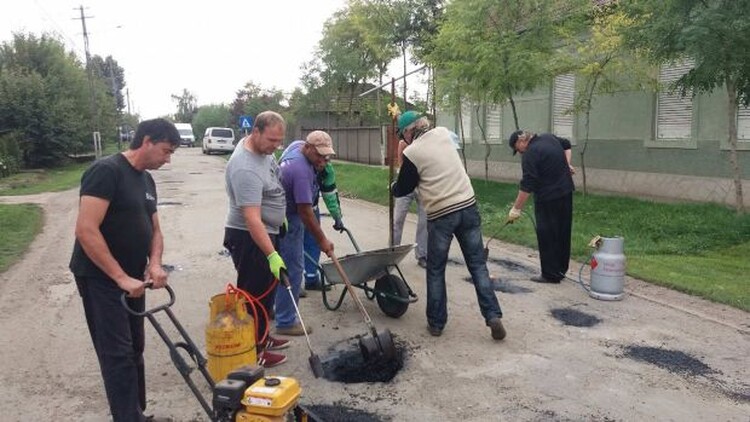 <em>Hír szerkesztése</em> Megfogták a munka végét Kisiratoson