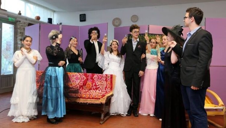 <em>Hír szerkesztése</em> Böjte Csaba gyerekszínjátszói lépnek fel Kisiratoson