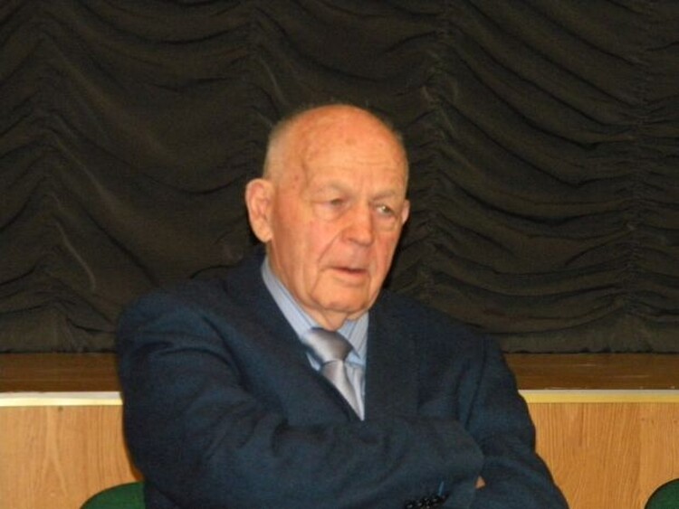 <em>Hír szerkesztése</em> Kálvin utca 22. – emlék a néhai tanároknak [AUDIÓ]