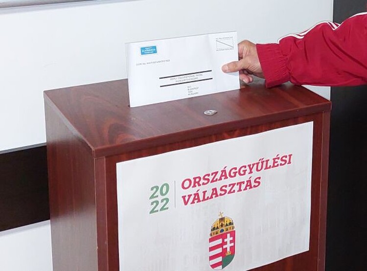 <em>Hír szerkesztése</em> Magyarországi választások: akik nem kapták meg a szavazólapokat, érdeklődjenek a főkonzulátuson
