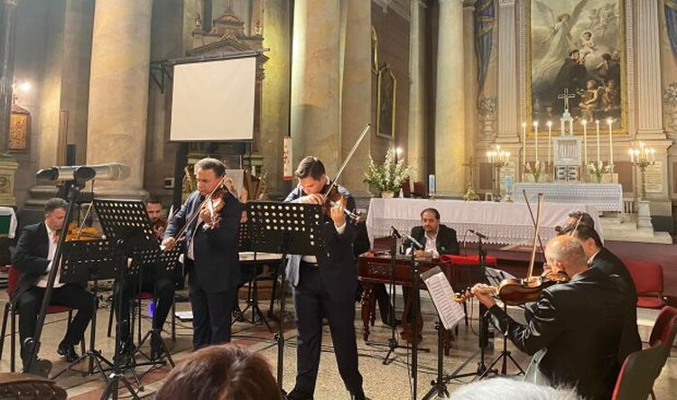 <em>Hír szerkesztése</em> Diákok javára fordítja a Mága-koncert után kapott adományt az Alma Mater Alapítvány