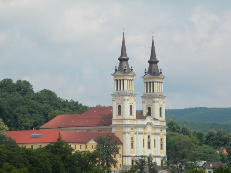 <em>Hír szerkesztése</em> Nagyboldogasszony ünnepe Máriaradnán