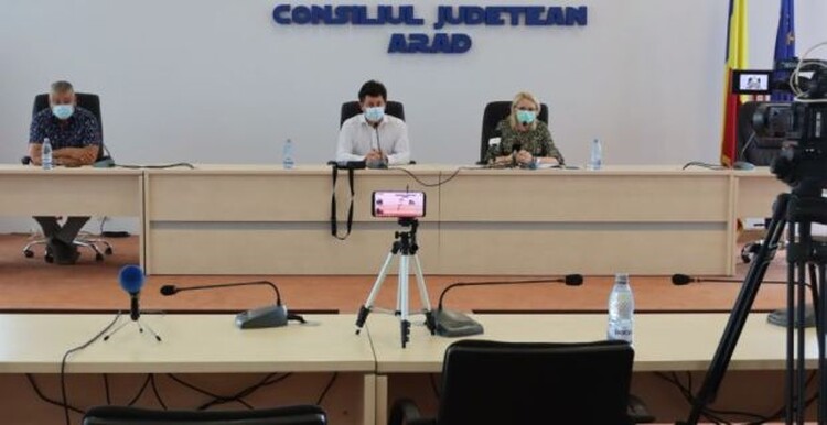 <em>Hír szerkesztése</em> Két koronavírus-gócpont is kialakult Arad megyében [FRISSÍTVE]