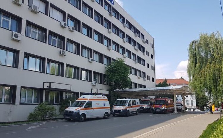 <em>Hír szerkesztése</em> Hétfőtől ismét lesz látogatási idő a megyei kórházban