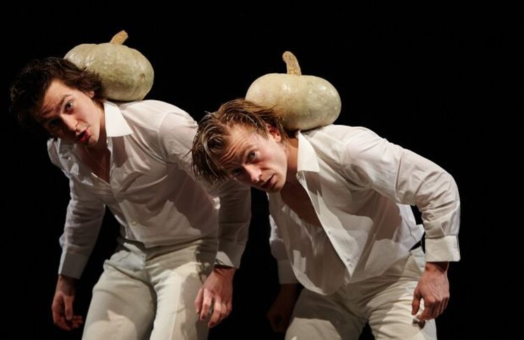 <em>Hír szerkesztése</em> A nagy füzet Aradon