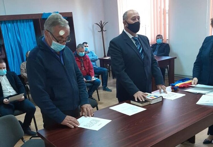 <em>Hír szerkesztése</em> Megalakult az új képviselőtestület Nagyiratoson