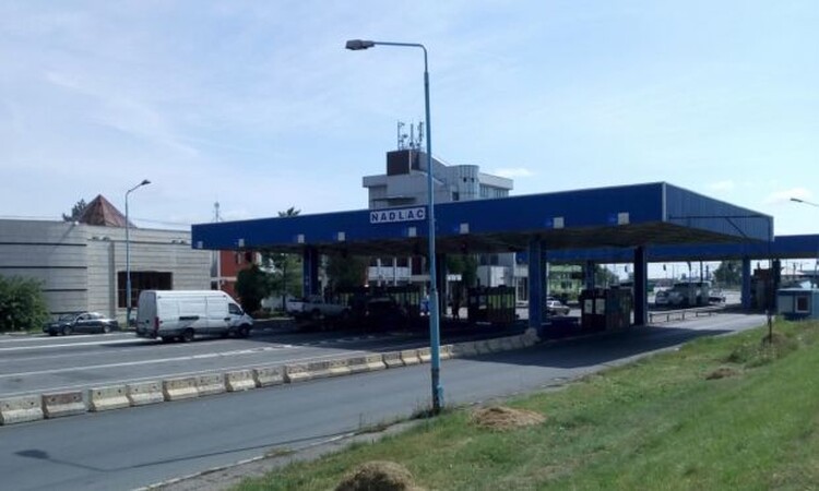 <em>Hír szerkesztése</em> Vasárnaptól piros listára kerül Magyarország