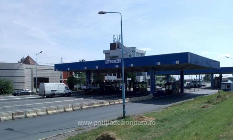 <em>Hír szerkesztése</em> Hétfőtől karanténba kell vonulniuk a Magyarországról érkezőknek is