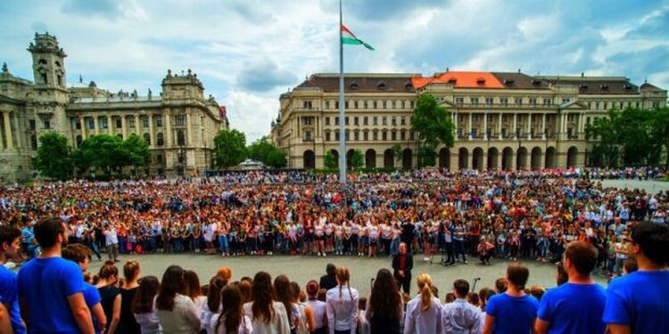 <em>Hír szerkesztése</em> A nemzeti összetartozás évének nyilvánították 2020-at 