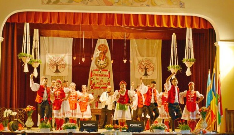 <em>Hír szerkesztése</em> Telt házas magyarnóta-gála Pécskán