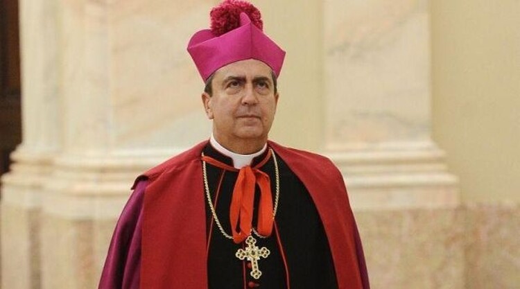 <em>Hír szerkesztése</em> Pünkösdkor az egyházmegyébe látogat a pápai nagykövet