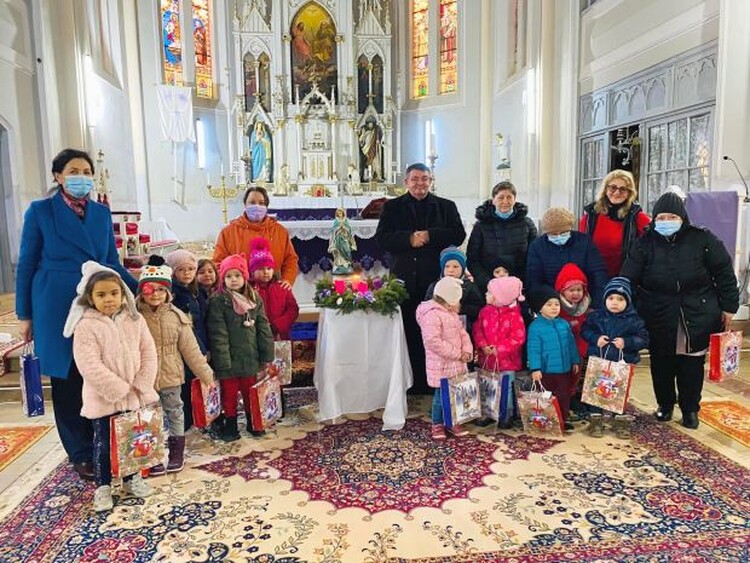 <em>Hír szerkesztése</em> Szeretettel adakoztak Pécskán