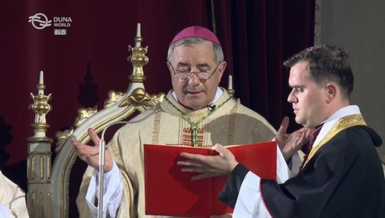 <em>Hír szerkesztése</em> Felszentelték az új temesvári főpásztort