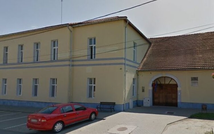 <em>Hír szerkesztése</em> Tömeges fertőződés a pécskai öregotthonban [FRISSÍTVE]