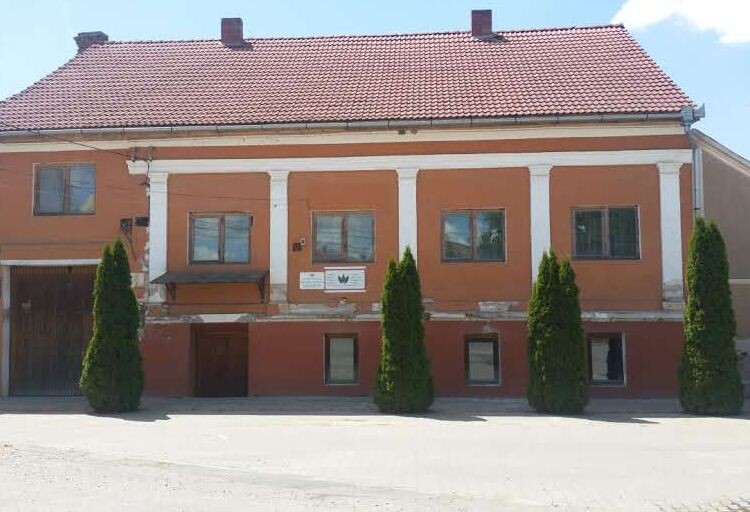 <em>Hír szerkesztése</em> Megnyílt a pécskai RMDSZ-es parlamenti iroda