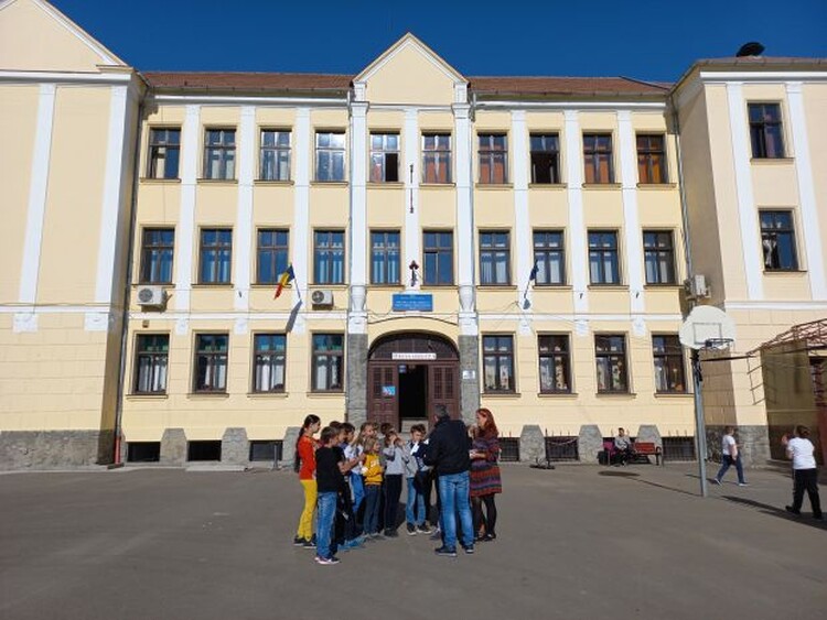 <em>Hír szerkesztése</em> Befejezték a hagyományőrző kirándulásokat a Csiky-s diákok