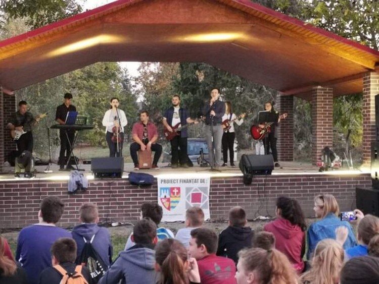 <em>Hír szerkesztése</em> REFFESZT: az aradi református fiatalok fesztiválja