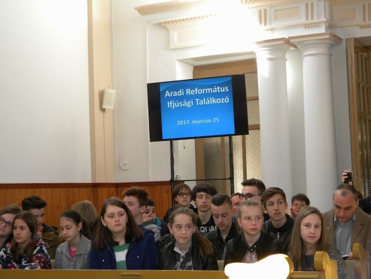 <em>Hír szerkesztése</em> Egymás hite által épültek a fiatalok [AUDIÓ]