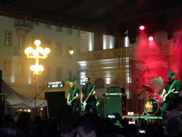 <em>Hír szerkesztése</em> Alma, Titán és Republic az Aradi Magyar Napokon