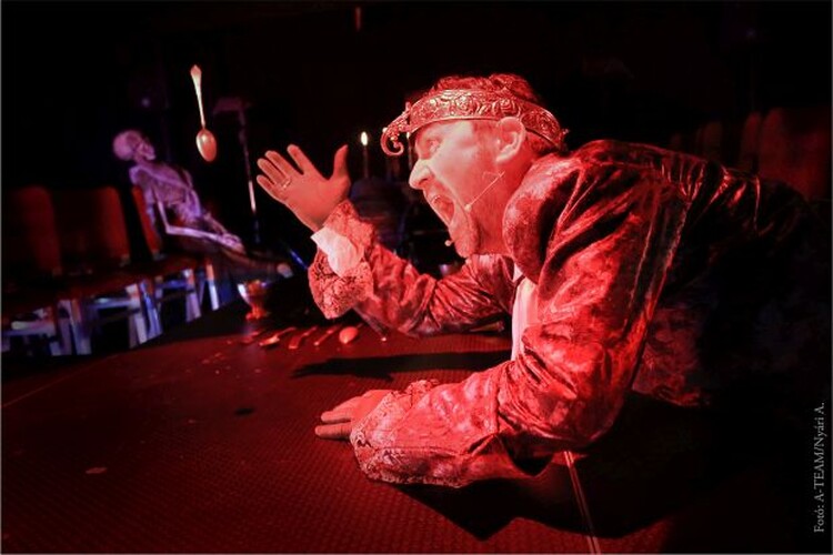 <em>Hír szerkesztése</em> Rokokó musical: Sonkamenüett