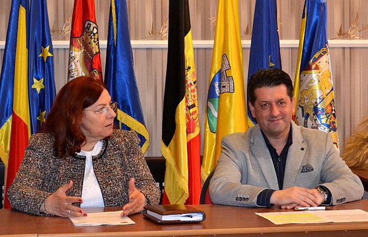 <em>Hír szerkesztése</em> Felzárkóztató projektet indít romáknak a pécskai önkormányzat [AUDIO]