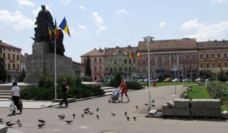 <em>Hír szerkesztése</em> Meghirdették a tendert a Szabadság téri mélygarázs építésére