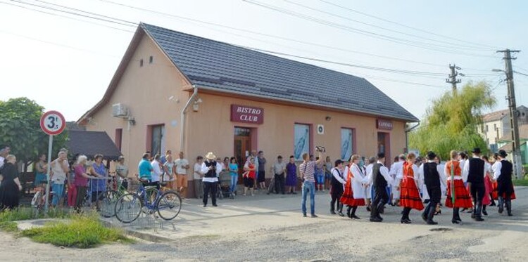 <em>Hír szerkesztése</em> Ötödik székely szüreti bál Pécskán