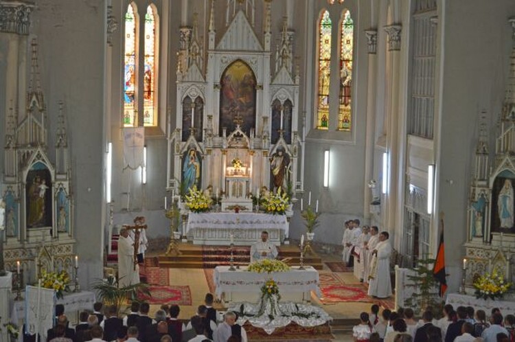 <em>Hír szerkesztése</em> A 130 éves pécskai templom búcsúját ünnepelték