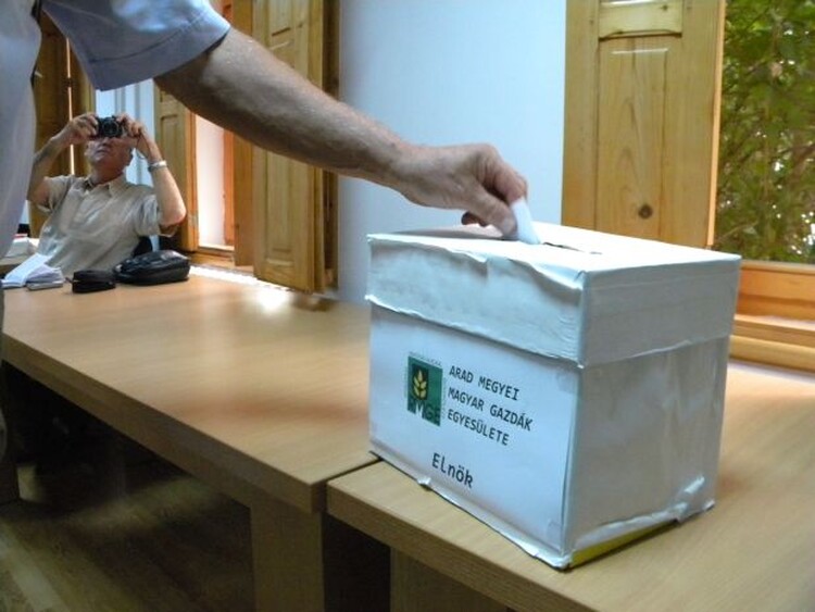 <em>Hír szerkesztése</em> Tisztújítás a gazdaegyletben [AUDIÓ]