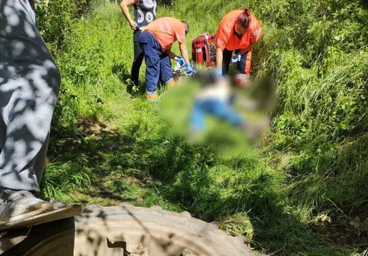 <em>Hír szerkesztése</em> Ráborult a traktor egy idős férfira