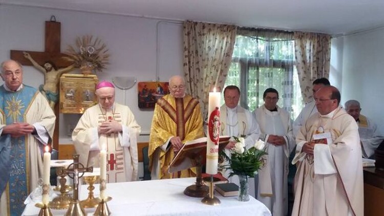 <em>Hír szerkesztése</em> A 90 éves Túry Lászlót köszöntötték