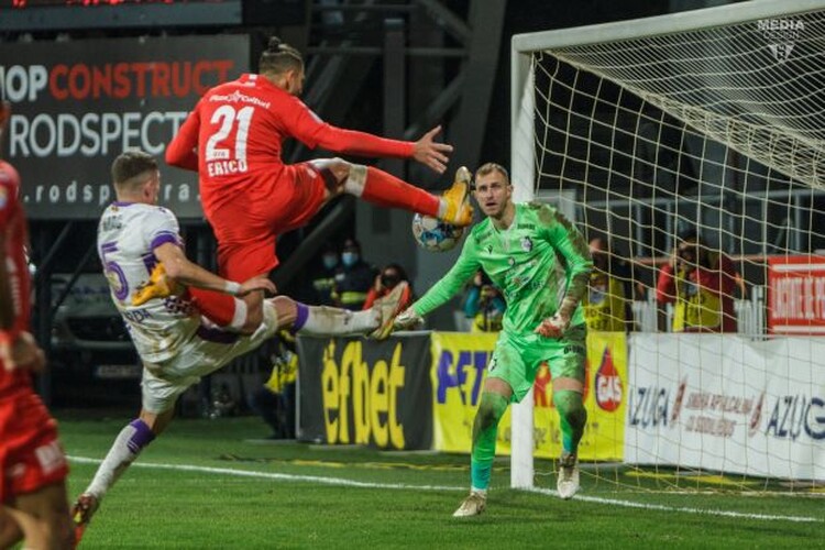 <em>Hír szerkesztése</em> Újabb bukta hazai pályán