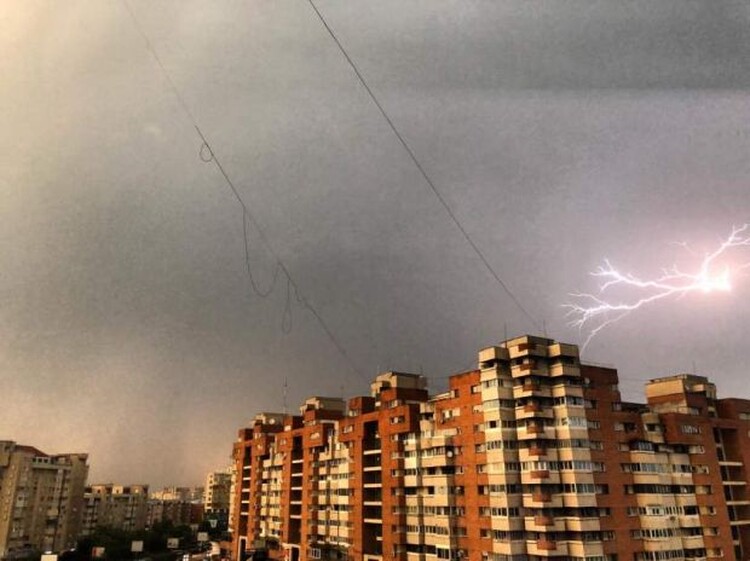 <em>Hír szerkesztése</em> Kiszámíthatatlan lesz az időjárás a hétvégén