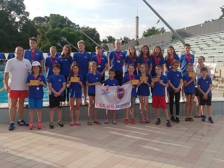 <em>Hír szerkesztése</em> Sikereket értek el a fiatal aradi úszók Békéscsabán