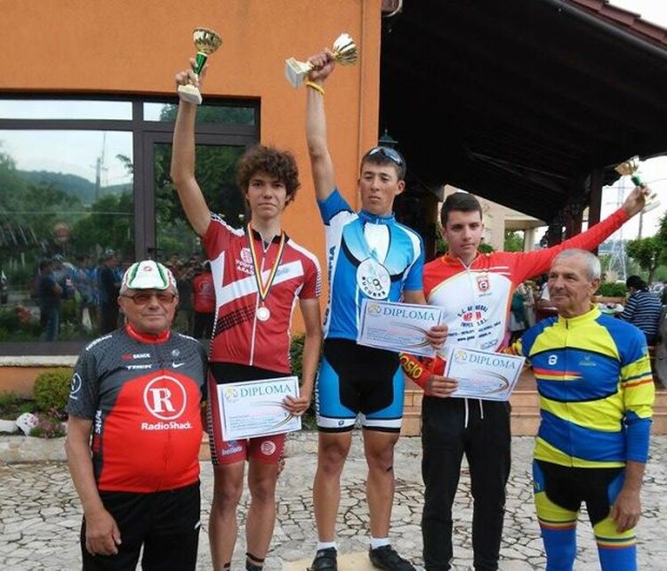 <em>Hír szerkesztése</em> Két második helyet szereztek a kerékpárosok