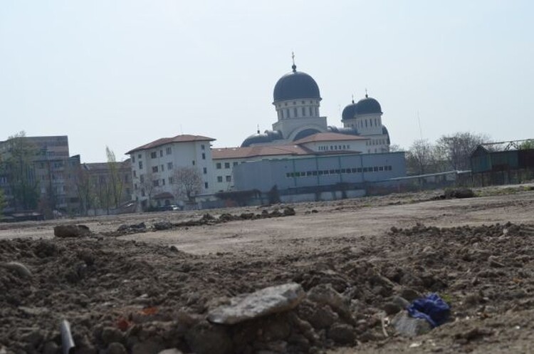 <em>Hír szerkesztése</em> Parkot létesítene a polgármester a Vörös Trikó helyén