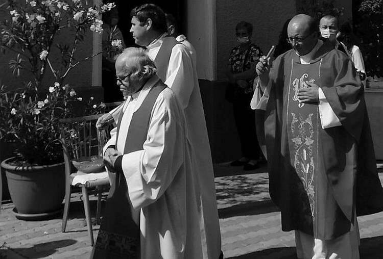 <em>Hír szerkesztése</em> Elhunyt Zilahi András kisiratosi plébános