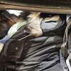 A csomagtartóban is elrejtőztek | Fotó: politiadefrontiera.ro