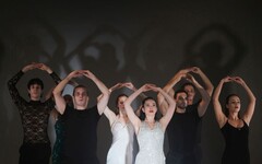 Az Aradi Kamaraszínház által közreadott felvételek