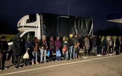 <em>Hír szerkesztése</em> Több mint félszáz migránst tartóztattak fel