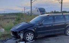 <em>Hír szerkesztése</em> Autó és vonat ütközött Vingánál